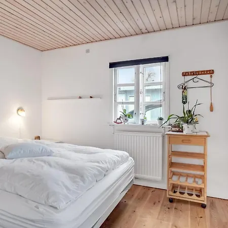 3 Bedroom Amazing In Casa vacanze Otterup