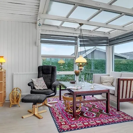 3 Bedroom Amazing In Otterup
