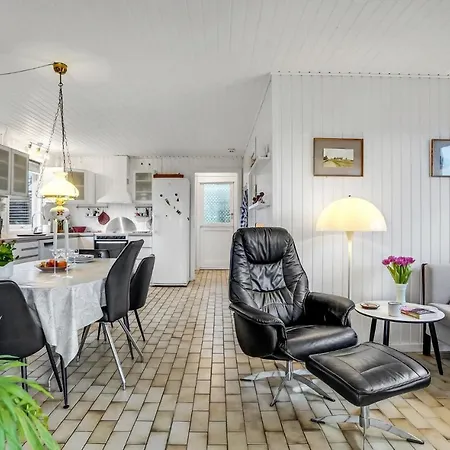 Casa vacanze 3 Bedroom Amazing In *