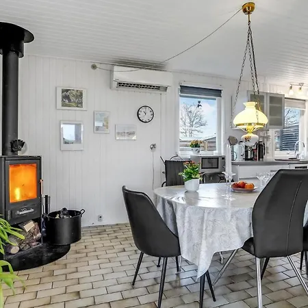 Stunning In With Kitchen * オテルプ
