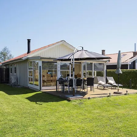3 Bedroom Amazing In Casa vacanze